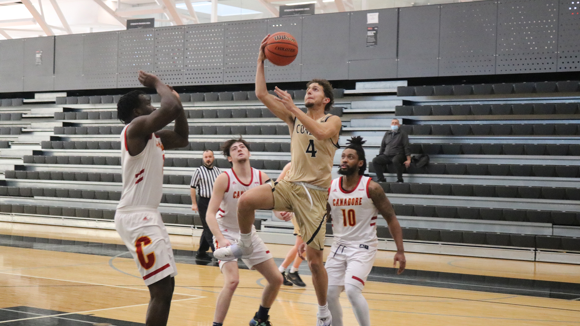 Lloyd Sets Single Game Conestoga Points Record